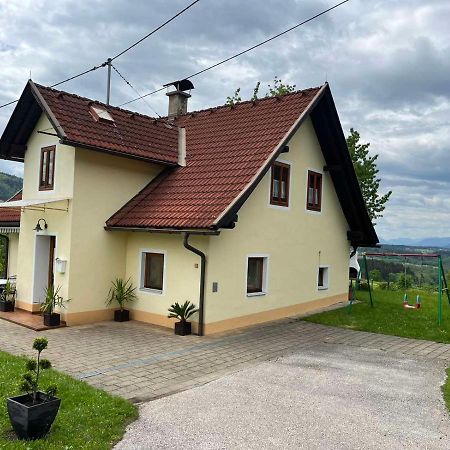 Charmantes Ferienhaus In Bester Lage Keutschach am See Esterno foto