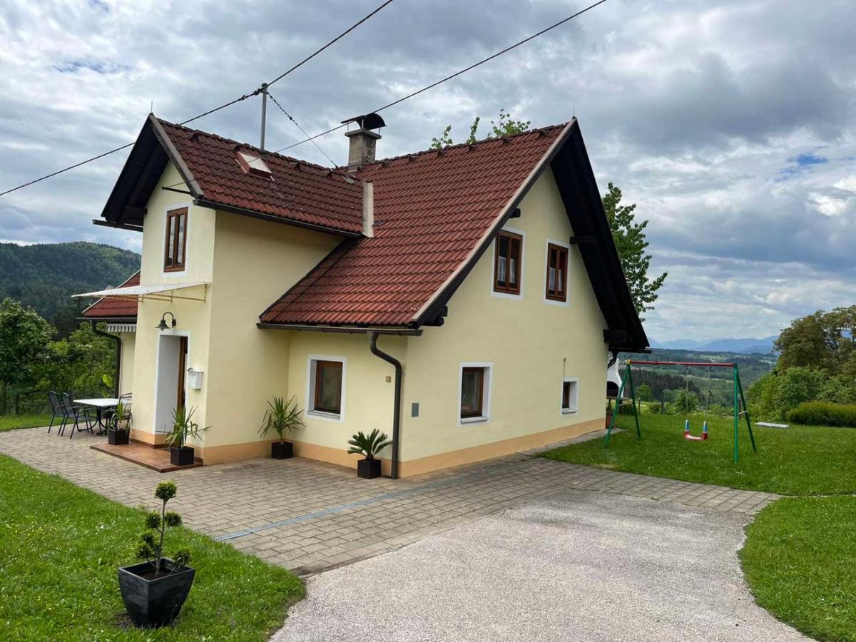 Charmantes Ferienhaus In Bester Lage Keutschach am See Esterno foto