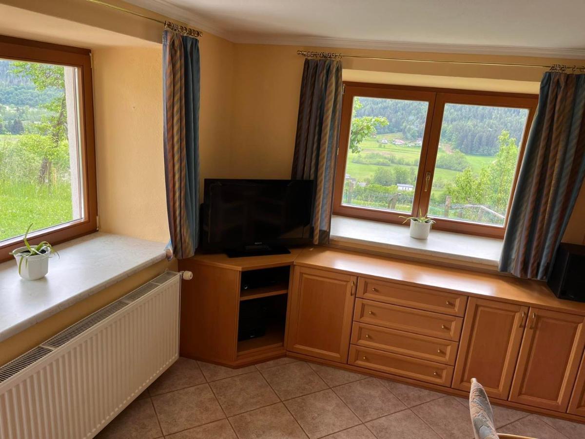 Charmantes Ferienhaus In Bester Lage Keutschach am See Esterno foto