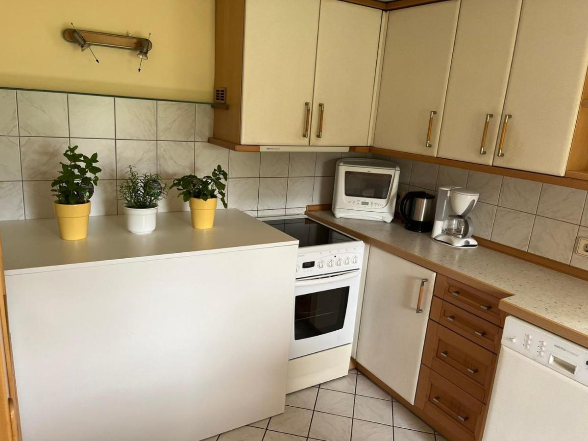 Charmantes Ferienhaus In Bester Lage Keutschach am See Esterno foto